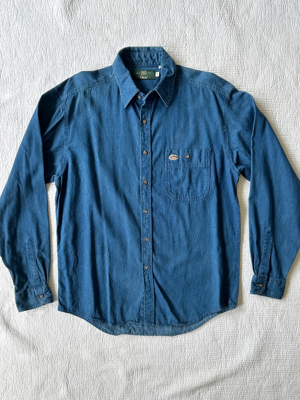 Vintage Orvis Men's Dark Blue Chambray Denim Button-Up Shirt Fish Embroidery M